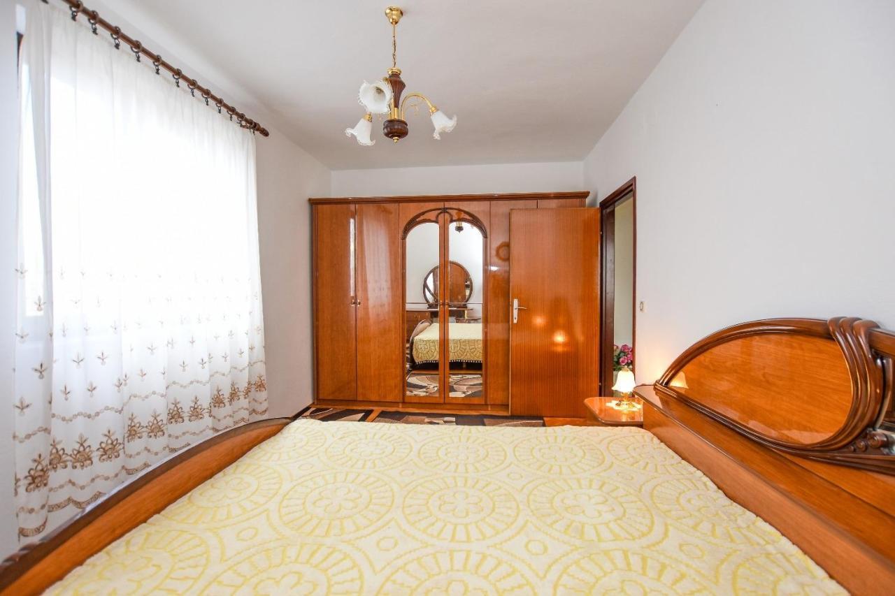 Apartments Luce - Family Friendly & Parking Pag Town Exterior foto