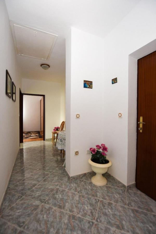 Apartments Luce - Family Friendly & Parking Pag Town Exterior foto