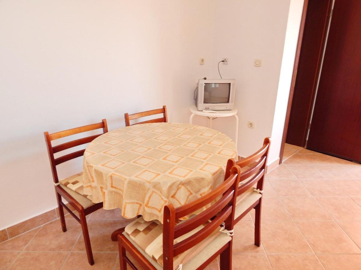 Apartments Luce - Family Friendly & Parking Pag Town Exterior foto